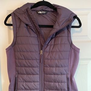 NORTH FACE HOODED VEST
